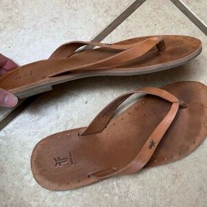 Frye Leather Flip Flops size 8.5